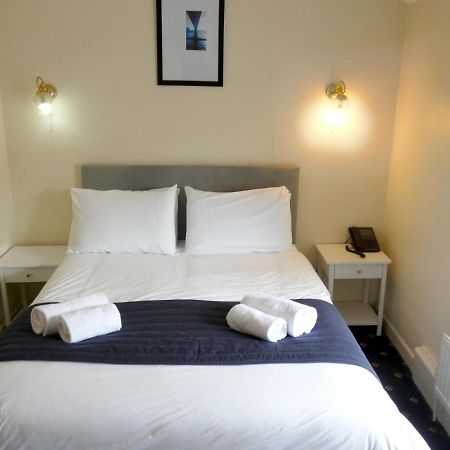 The Riverside Hotel Monmouth Eksteriør billede